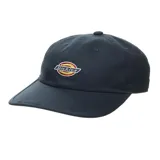 Gorra azul marino de algodón con visera curva y logo de Dickies bordado en el frente.