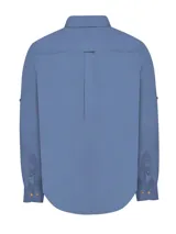 Camisa de hombre azul de manga larga, confeccionada en algodón orgánico con tecnología UPF 20+ y botones de madera.