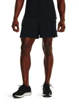 Short deportivo Under Armour Launch Pro 5, color negro, de corte holgado y largo a medio muslo.