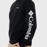 Buzo negro de cuello redondo, marca Columbia, con logo pequeño en el pecho y logo grande vertical en la manga.