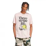 Remera Adidas color rosa con estampado de un sol con auriculares y la frase "Three stripe life".