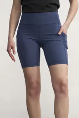 Calza corta de lycra color azul con cintura alta y bolsillos laterales.