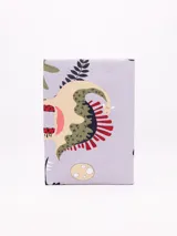 Sábana estampada de poliéster.