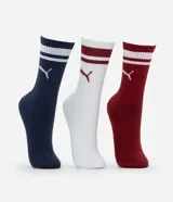 Pack de tres pares de medias de caña media Puma, con diseño a rayas horizontales en el borde superior y logo de la marca en el lateral. Incluye un par azul marino con rayas blancas, un par blanco con rayas bordó y un par bordó con rayas blancas.