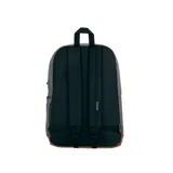 Mochila Jansport Right Pack gris con base de cuero marrón, logo de la marca bordado en el frente y bolsillo frontal con cierre.