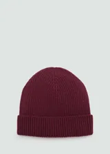 Gorro de lana color bordó, tejido en punto canalé.