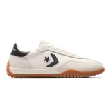 Championes Converse Run Star Trainer unisex, color crema con detalles en negro y suela de goma color caramelo.