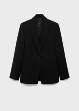 Blazer azul eléctrico con cuello de pico con solapa, cierre de dos botones en la parte delantera, manga larga con puños abotonados y dos bolsillos delanteros de ribete y solapa.