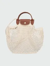 Bolso tipo shopper de red color crudo con detalles en cuero marrón.