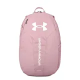 Mochila Under Armour color rosa con logo y nombre de la marca en blanco.