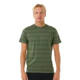 Remera verde con rayas horizontales negras, de corte clásico y mangas cortas.
