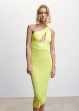 Vestido midi de punto fino color amarillo flúor, con diseño asimétrico de un solo hombro y abertura en el pecho.