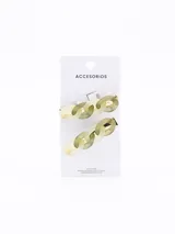 Set de dos broches para el pelo con forma de cadena color verde claro y dorado.