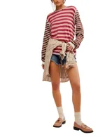 Remera de manga larga con rayas horizontales rosas y marrones.