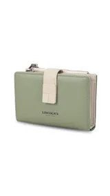 Billetera mediana de símil cuero color blanco hueso con detalles en rojo coral. Posee una presilla de cierre en la parte frontal y cierres de cremallera visibles en el borde superior.