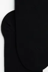 Pack de siete pares de soquetes negros de corte bajo.