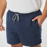 Short de baño azul marino liso con cintura elástica y cordón ajustable.