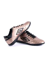 Championes de fútbol Umbro Touch TF, color negro, para hombre.