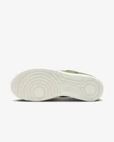 Championes Nike Air Force 1 ´07 PRM de mujer, color verde con estampado Safari y detalles en relieve.