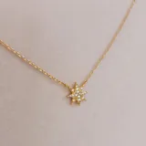 Collar IRINA en Plata 925 con baño de oro 14k.