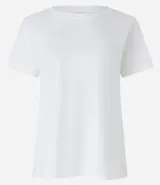 Blusa básica de algodón color tostado, de manga corta con dobladillo y nudo frontal.