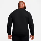 Buzo Nike Tech Fleece negro de corte clásico con cuello redondo y logo pequeño en el pecho.