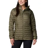 Campera puffer Columbia Silver Falls II Hood color azul marino, con capucha, cierre frontal completo, bolsillos laterales con cierre y puños elásticos. Confeccionada con tecnología Omni-Shield que repele la humedad y Thermarator que mantiene el calor.