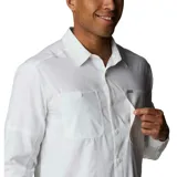 Camisa de hombre Columbia Silver Ridge, color beige, de manga larga con botones para enrollar, dos bolsillos frontales con botón, ventilación en la espalda y protección solar UPF 50.