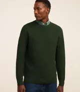 Suéter masculino de malla de viscosa y poliamida color gris claro, con textura de cuadros grid, cuello redondo y mangas largas.