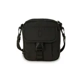 Bolso bandolera negro confeccionado con tejido antidesgarro de residuos plásticos reciclados y correa ajustable.