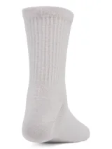 Par de medias negras con texto en blanco en la parte superior.