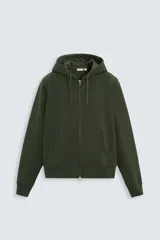 Sudadera negra relaxed fit confeccionada en tejido de algodón compacto con interior en rizo. Cuello con capucha ajustable y manga larga. Bolsillos frontales tipo canguro. Acabados en rib. Cierre frontal con cremallera.