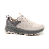 Zapatillas deportivas Skechers Switch Back - Cascades, color beige con detalles en gris. Capellada de malla y superposiciones sintéticas, plantilla Skechers Air-Cooled Memory Foam y suela de goma con buena tracción.