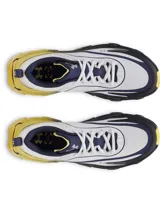 Championes Under Armour UA HALO para hombre, color blanco con detalles en azul marino y amarillo.