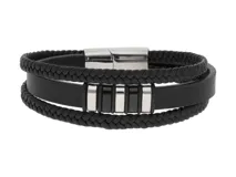 Pulsera de cuero negro con tres tiras: dos trenzadas y una lisa. Tiene detalles de acero plateado y cierre magnético.