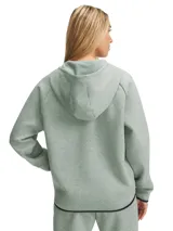 Campera Under Armour de mujer, modelo Unstoppable Fleece FZ, color verde agua con cierre frontal completo, capucha y logo en el pecho.