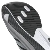 Championes de running Adidas Adizero SL 2, color negro con las tres tiras plateadas y suela blanca.