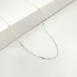 Cadena de plata 925 con eslabones rectangulares.