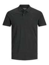 Chomba negra de piqué con cuello clásico, manga corta y calce slim fit.