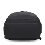 Mochila negra de estilo urbano, con múltiples compartimentos frontales con cierre, bolsillos laterales de malla y correas acolchadas ajustables.