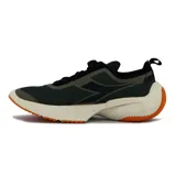 Championes Diadora T1 Urban Equipe Libra, color verde oscuro con detalles en negro, gris y naranja. Presentan el logo de la marca en el lateral y suela gruesa de goma.