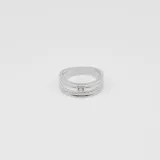Anillo de plata 925 con circonia cuadrada engarzada.