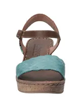 Sandalias de cuero marrón con plataforma de 6 cm y capellada color naranja tejida.