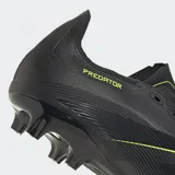 Championes de fútbol Adidas Predator League FG, color negro con detalles en amarillo neón.