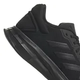 Championes Adidas Duramo 10, color negro con las tres tiras laterales en negro, ideales para running y uso diario.