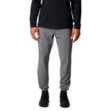 Pantalón jogger gris para hombre, con tecnología Omni-Shield™ resistente al agua y a las manchas, cintura elástica ajustable con cordón, bolsillos delanteros, dobladillo elástico, detalles reflectantes y bolsillo trasero con cremallera.