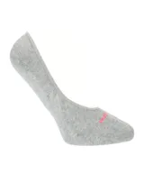 Calcetín tipo soquete o invisibles de color gris melange, con detalle de logo en color rosado en la zona del empeine.