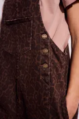 Enterito marrón con estampado animal print, con tirantes y botones.