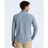 Camisa de hombre de manga larga confeccionada en poplin stretch con diseño de cuadros gingham en tonos azul y blanco.