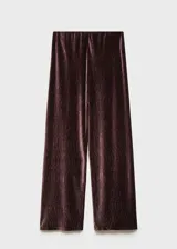 Pantalón largo de terciopelo marrón con textura acanalada, cintura elástica y corte recto.